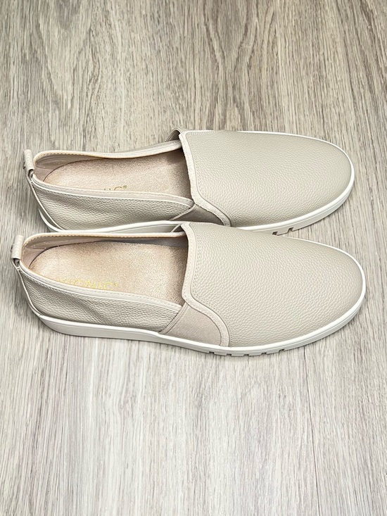 Vionic Shoes - Vionic Cambria Shoes Womens Sz 9 Beige Leather Slip On Casual Comfort Sneakers